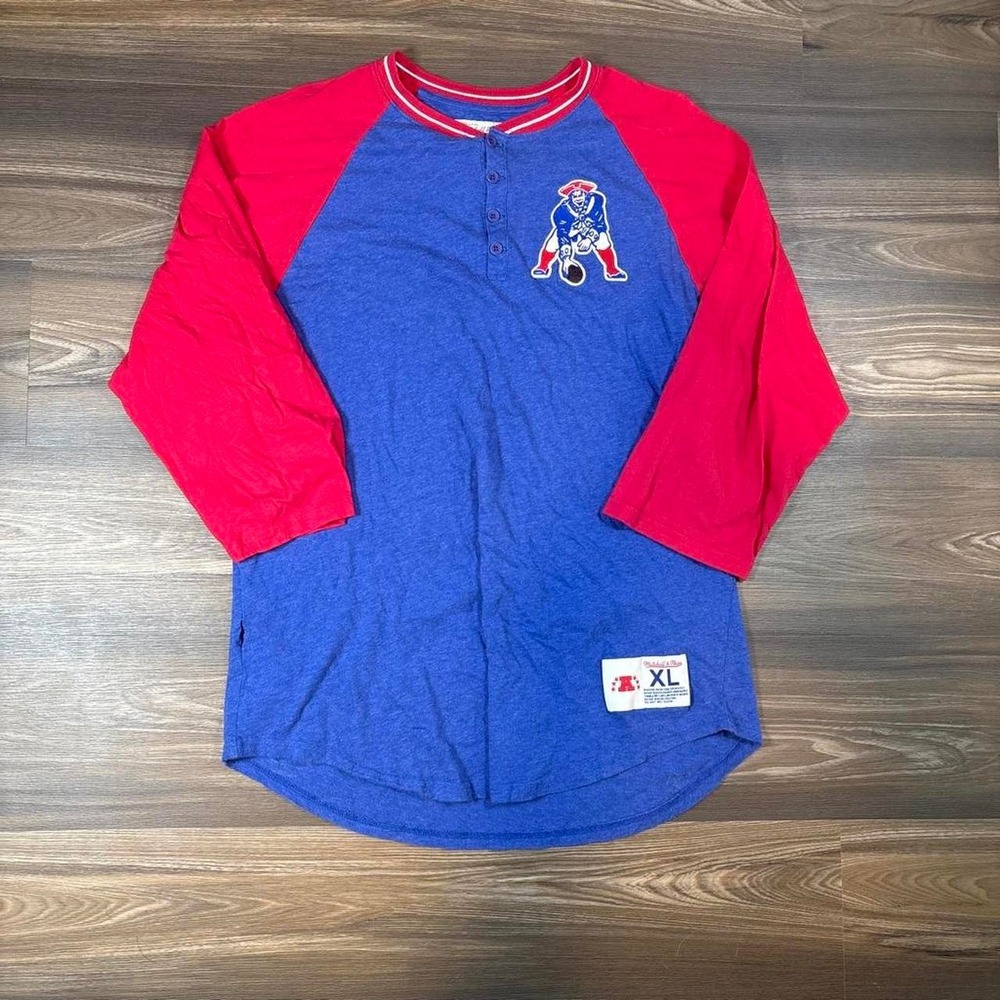 New England Patriots Mitchell & Ness red/blue baseball shirt with blue/red color
